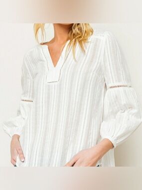 Anthropologie Akemi + Kin White Long Sleeve Peasant Blouse